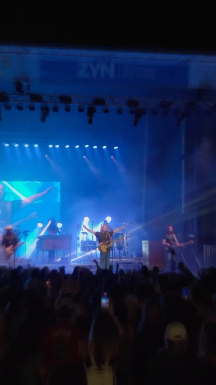 Love a good festival recap video 🎶🎤🥁🍔 #mooandbrewfest

Nothing better than good vibes, great bands, and mouthwatering BBQ. Cheers to everyone who came out and made it an unforgettable day! 🍺 🙌

#livemusic #music #musicfestival #festival #musicvideo