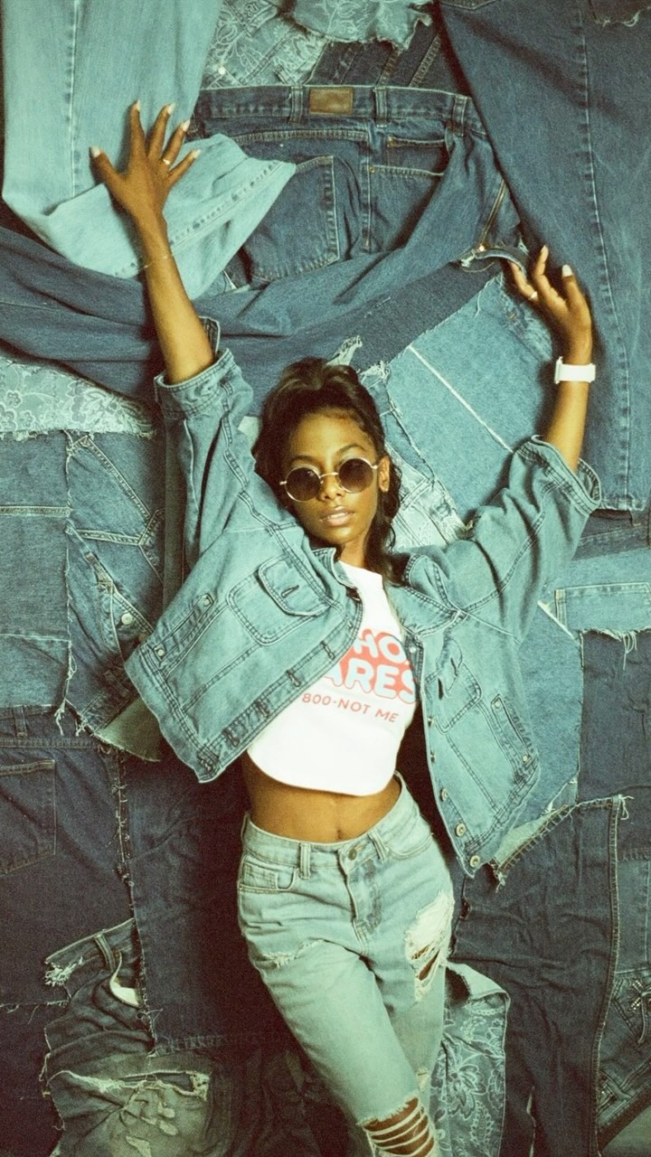 Breaking out the Ricoh to shoot some film with @contentsunday . Shoutout to Markus @negr0wthfilm for lending me a roll!

I need to make it a priority to bring this camera with me and shoot more film!